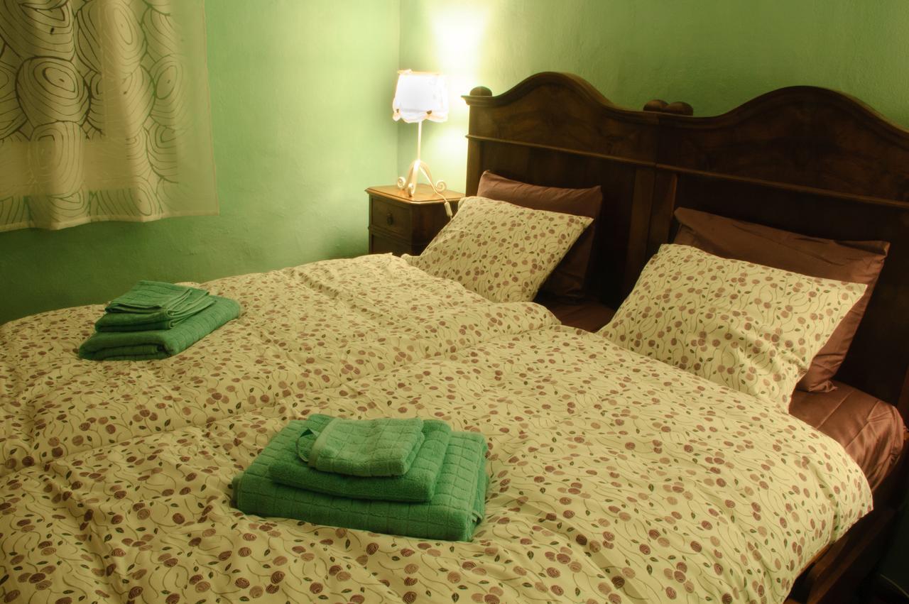Chez Marianne "Chambres D'Hotes" Astano Bagian luar foto