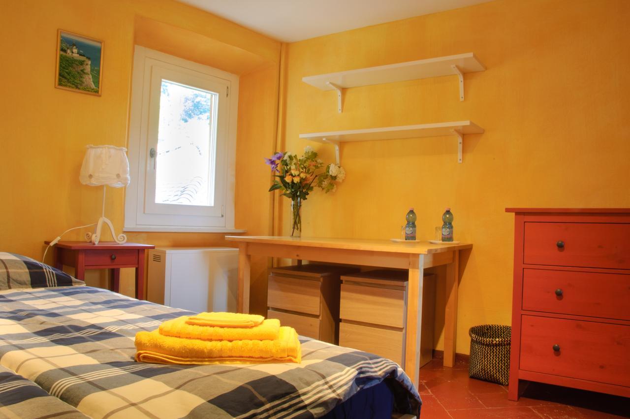 Chez Marianne "Chambres D'Hotes" Astano Bagian luar foto